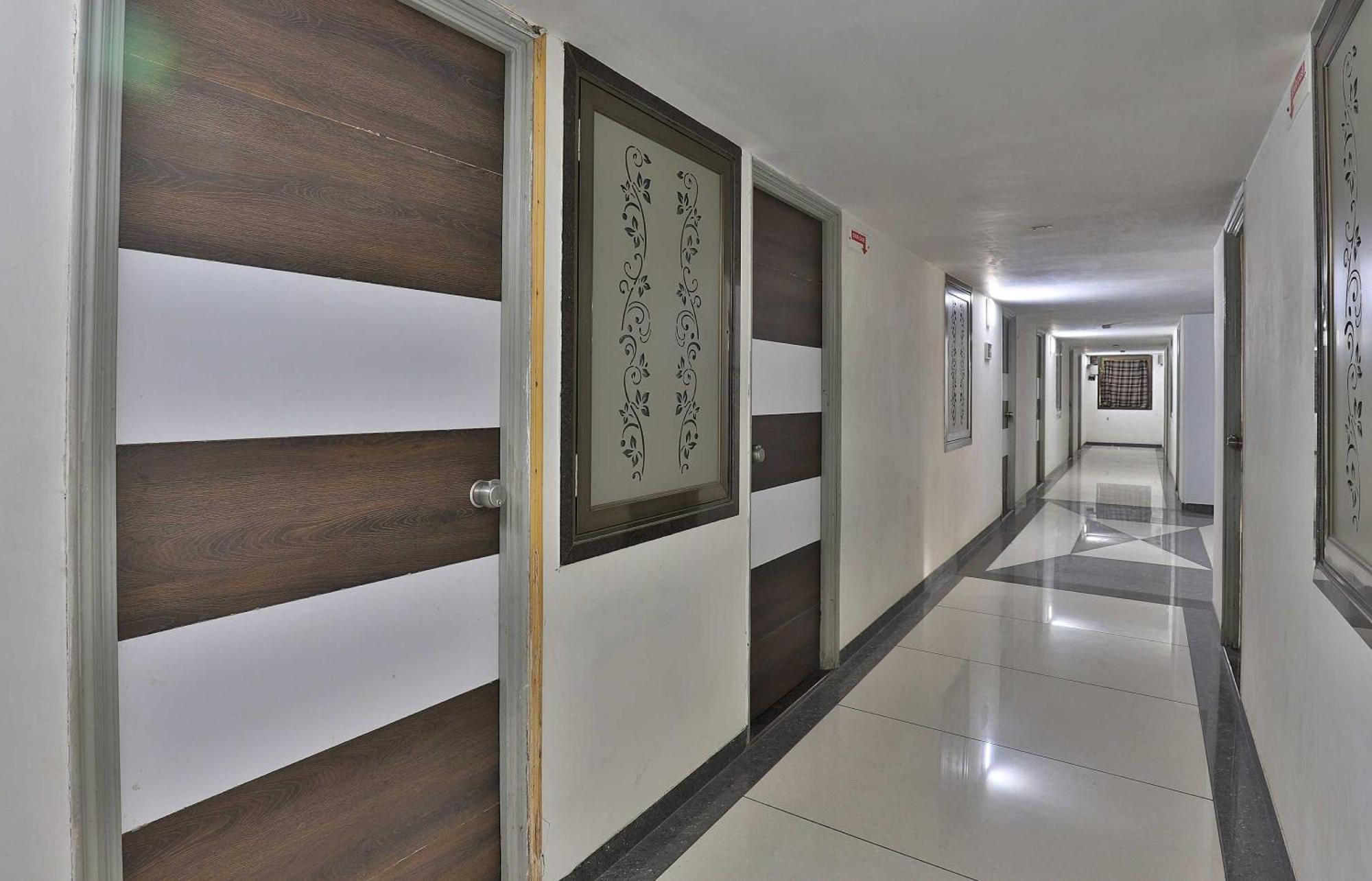 Collection O Hotel Panchsheel Vadodara Exterior foto